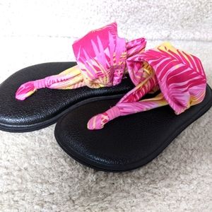 Brand new Sanuk sandals